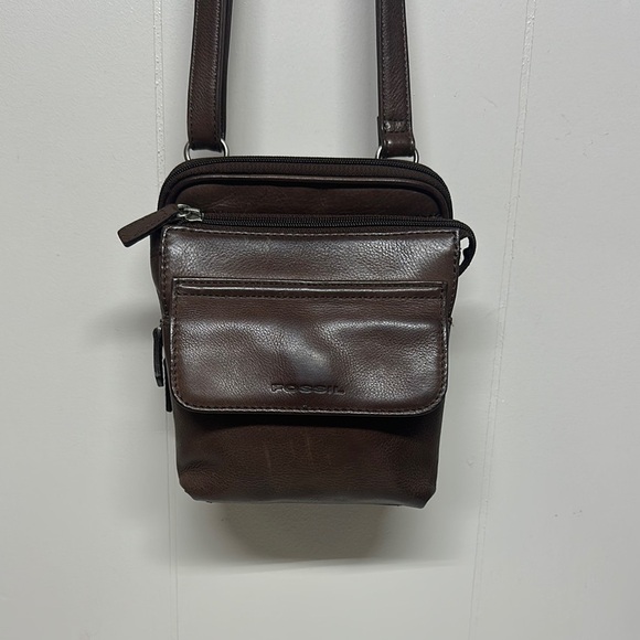 Fossil Brown Leather Crossbody Bag with Adjustable Strap - Picture 1 of 12